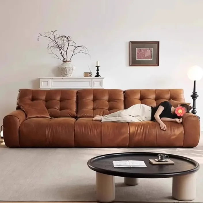 Globe Furnishings - Italian-style adjustable function leather sofa Globe Furnishings - Italian-style adjustable function leather sofa