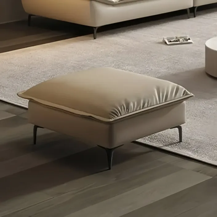 Globe Furnishings - Italian Luxury Cloud-Shaped Sofa in Top-Grain Leather Globe Furnishings - Italian Luxury Cloud-Shaped Sofa in Top-Grain Leather