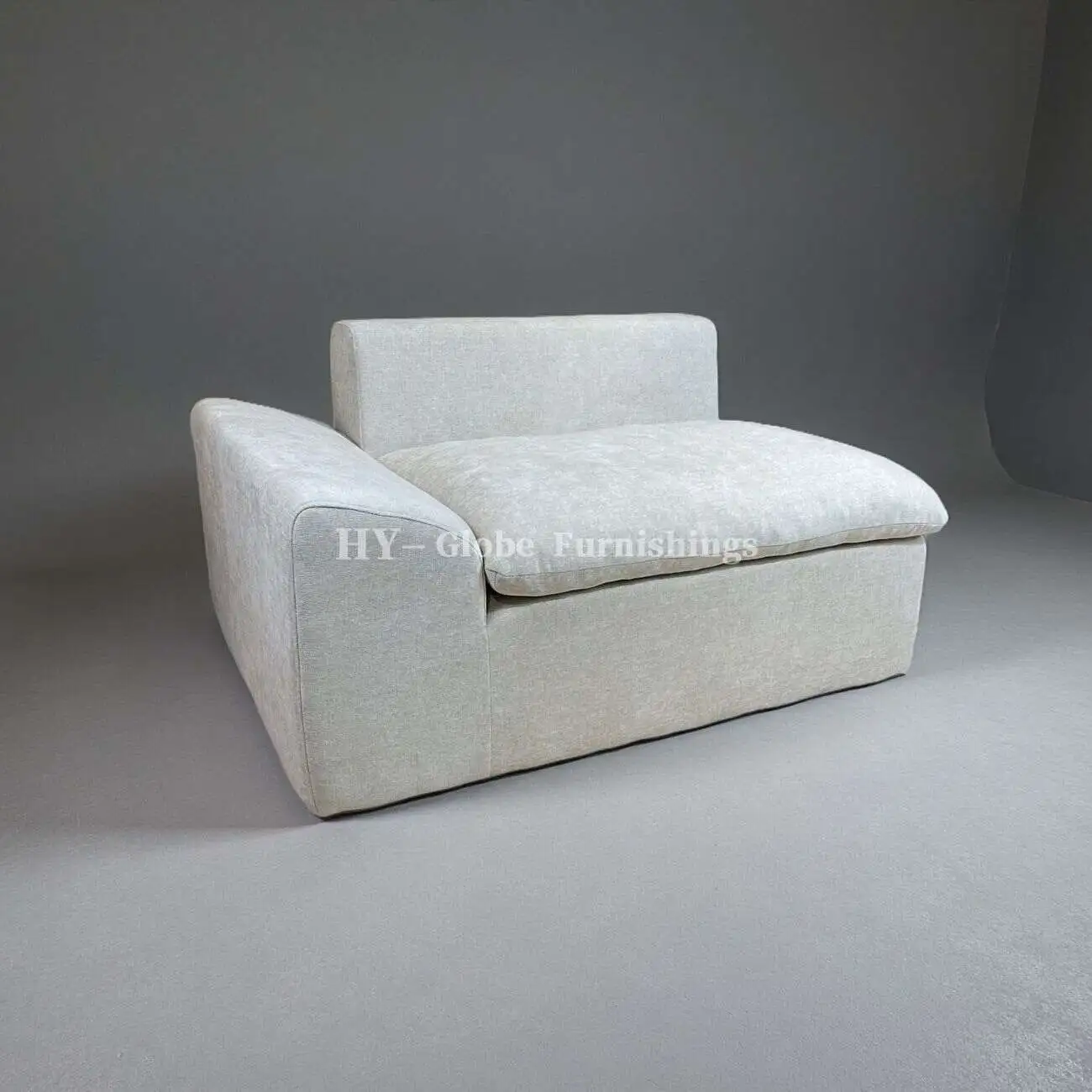 Globe Furnishings - Cloud Comfort Compression Sofa 灰色摄影棚_33734537