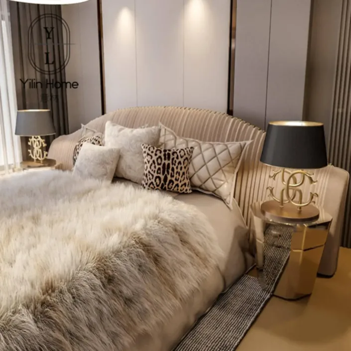 Globe Furnishings - Queen Style Italian-inspired Luxury Upholstered Bed Globe Furnishings - Queen Style Italian-inspired Luxury Upholstered Bed