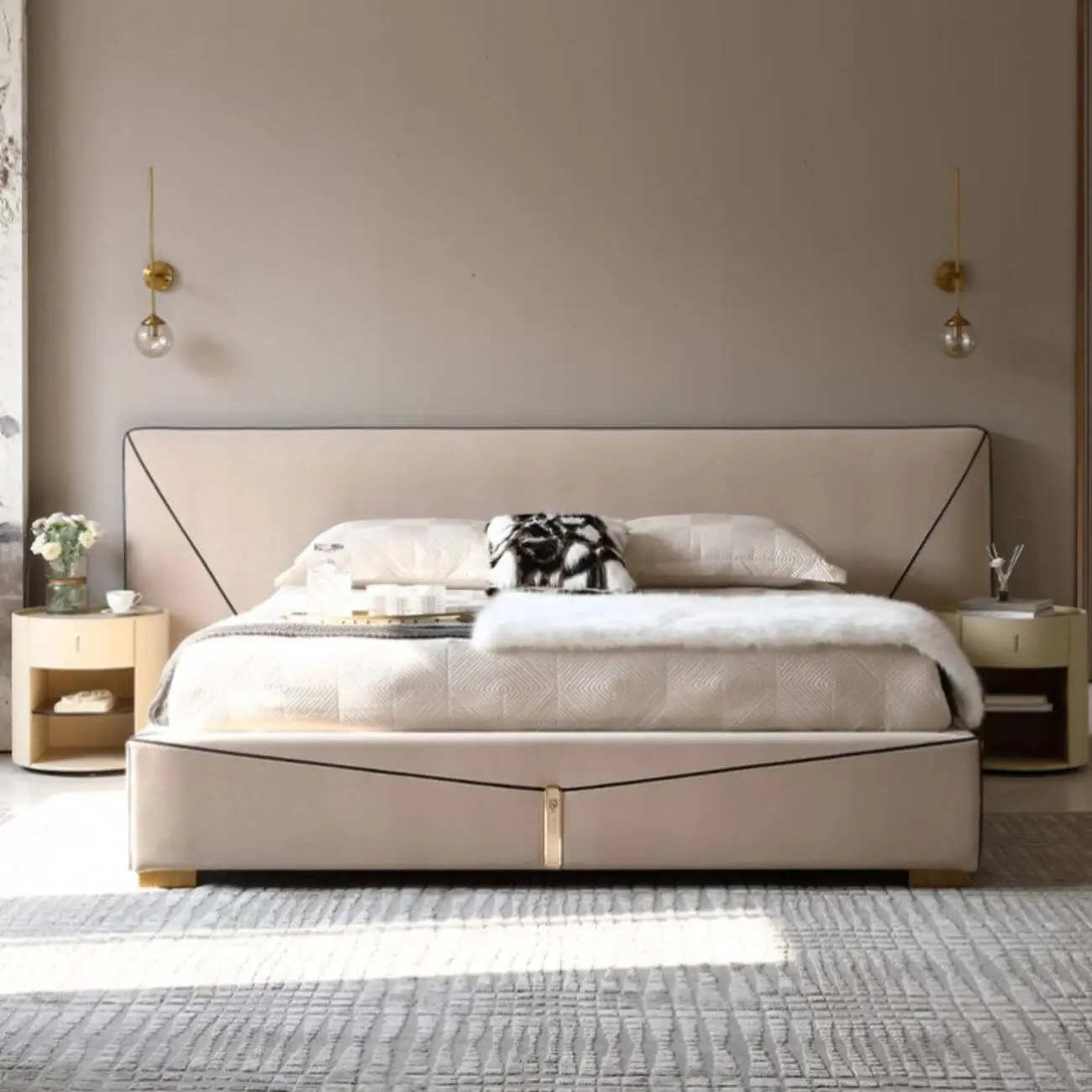 主图-02 Globe Furnishings - Italian-Style Luxury Leather Envelope Bed