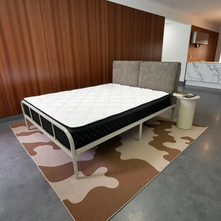 Extremely Simple And Comfortable High-quality Double Bed