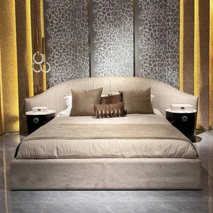 Globe Furnishings - Queen Style Italian-inspired Luxury Upholstered Bed Globe Furnishings - Queen Style Italian-inspired Luxury Upholstered Bed