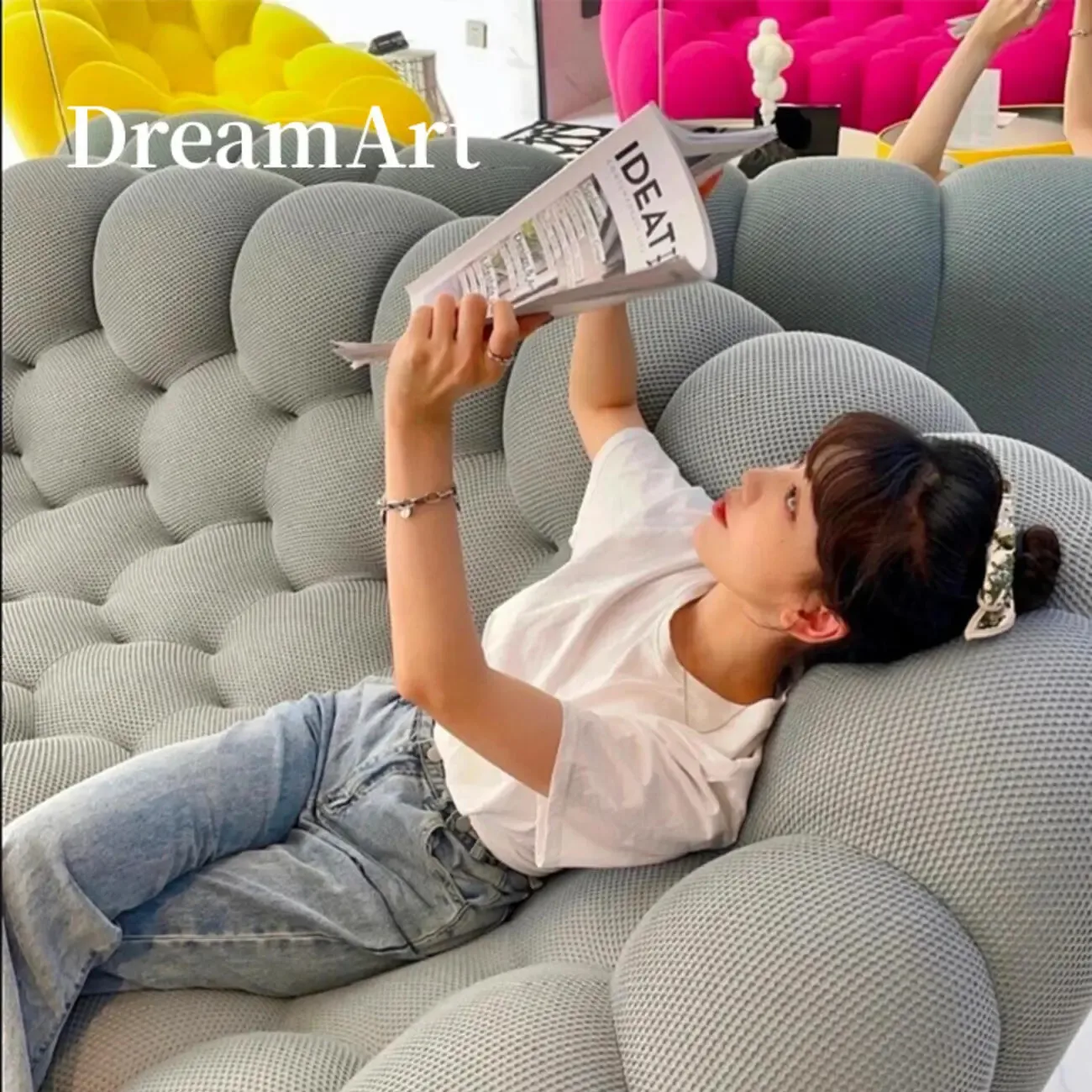 主图-03 Globe Furnishings - Minimalist French Bubble Soccer Sofa
