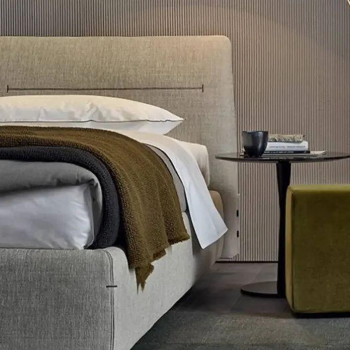 Globe Furnishings - Jacqueline Smile Bed