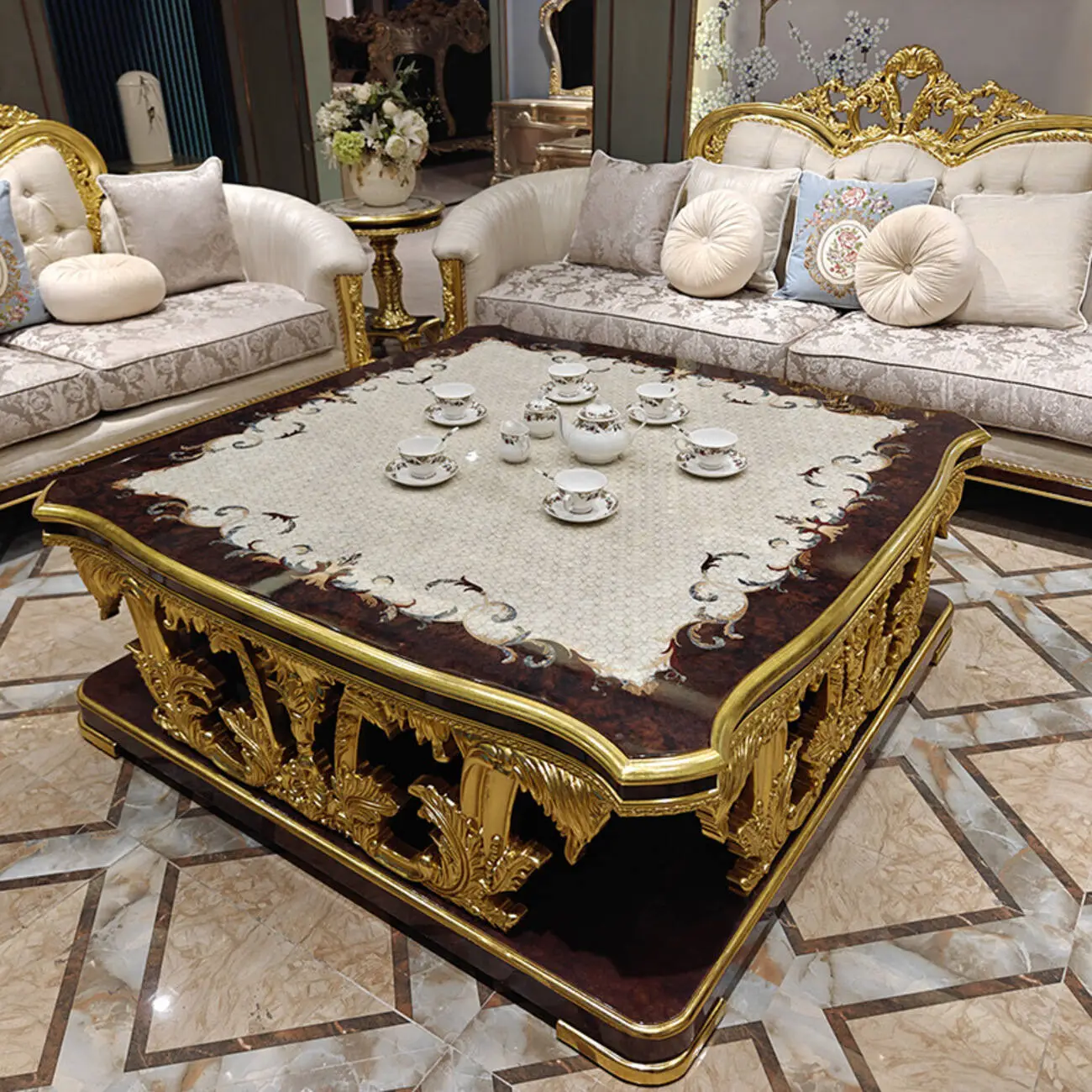 主图-04 Globe Furnishings - French-style Palace Solid Wood Carved Upholstered Sofa of Noble Luxury