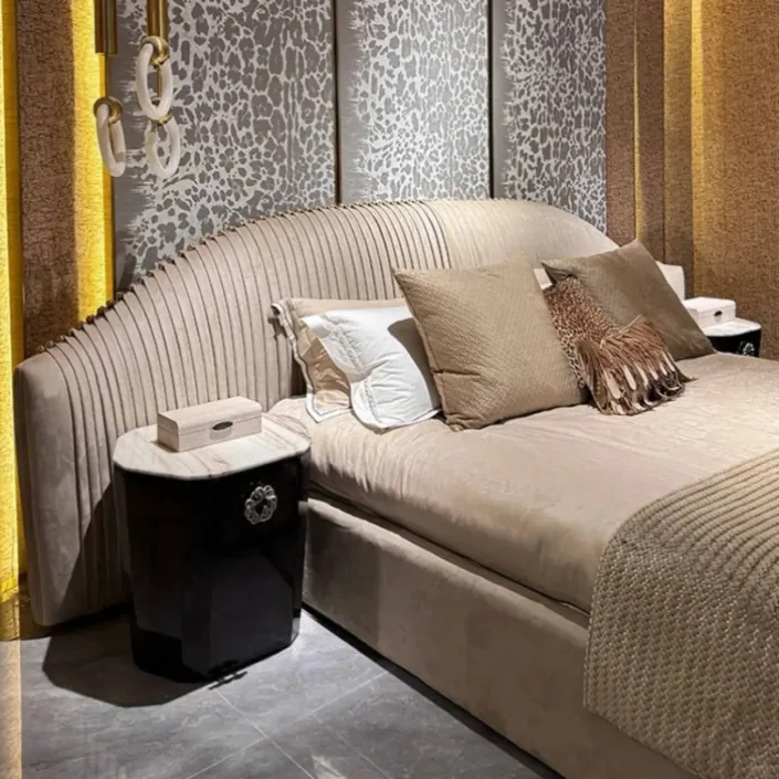 Globe Furnishings - Queen Style Italian-inspired Luxury Upholstered Bed Globe Furnishings - Queen Style Italian-inspired Luxury Upholstered Bed