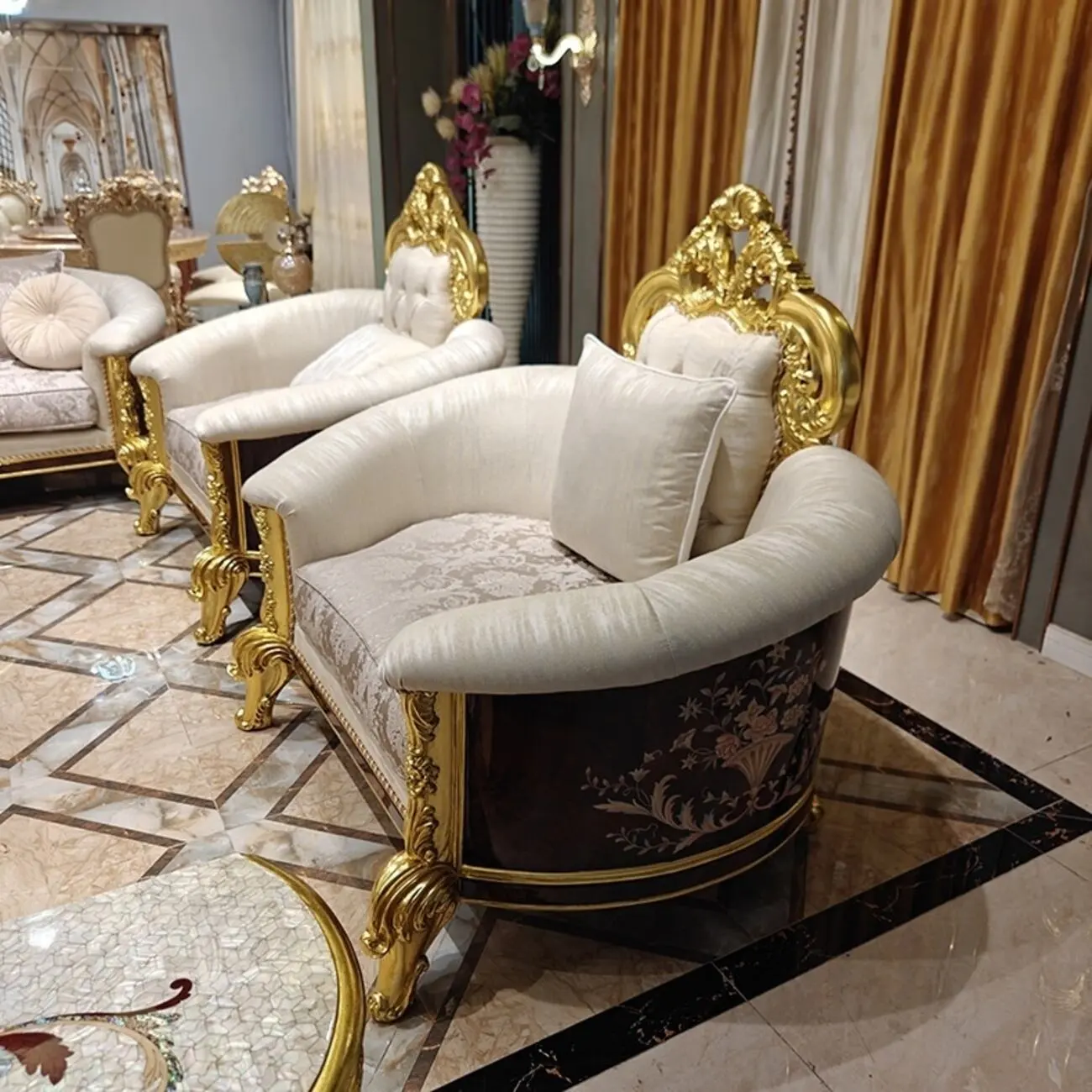 主图-05 Globe Furnishings - French-style Palace Solid Wood Carved Upholstered Sofa of Noble Luxury
