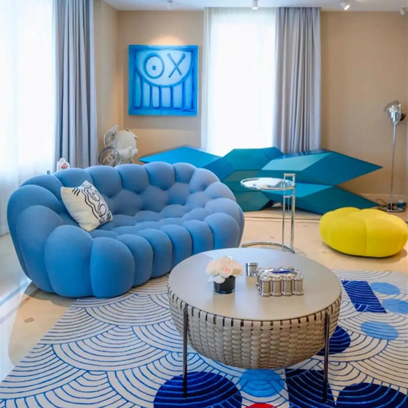 主图-05 Globe Furnishings - Minimalist French Bubble Soccer Sofa