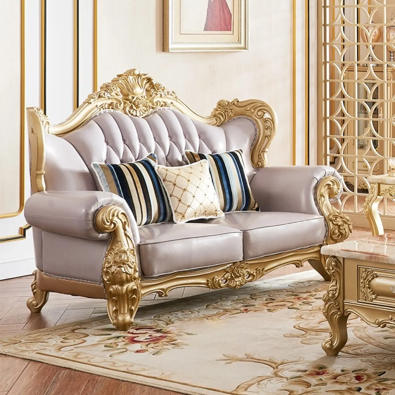 主图-08 Globe Furnishings - European Style Solid Wood Palace Villa Sofa