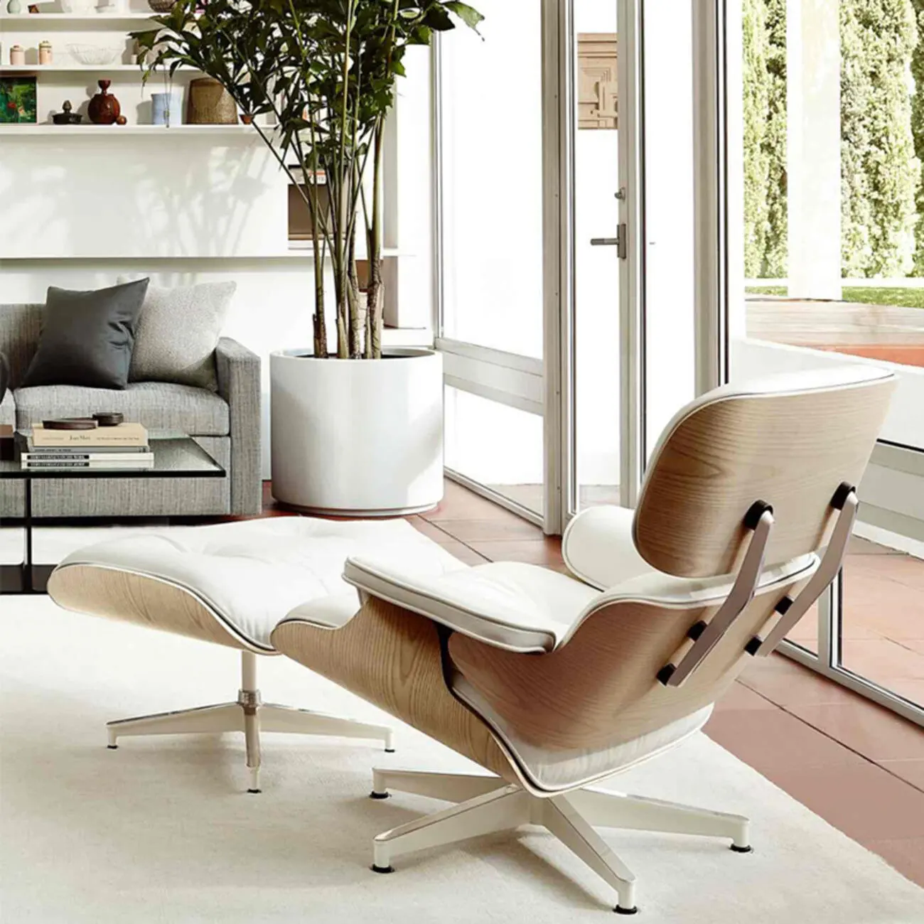 主图-10 Globe Furnishings - Eames Leather Lounge Chair